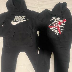 2 Sets Nike & Jordan Sportswear Hoodie & Fleece Joggers 6,7 Boys